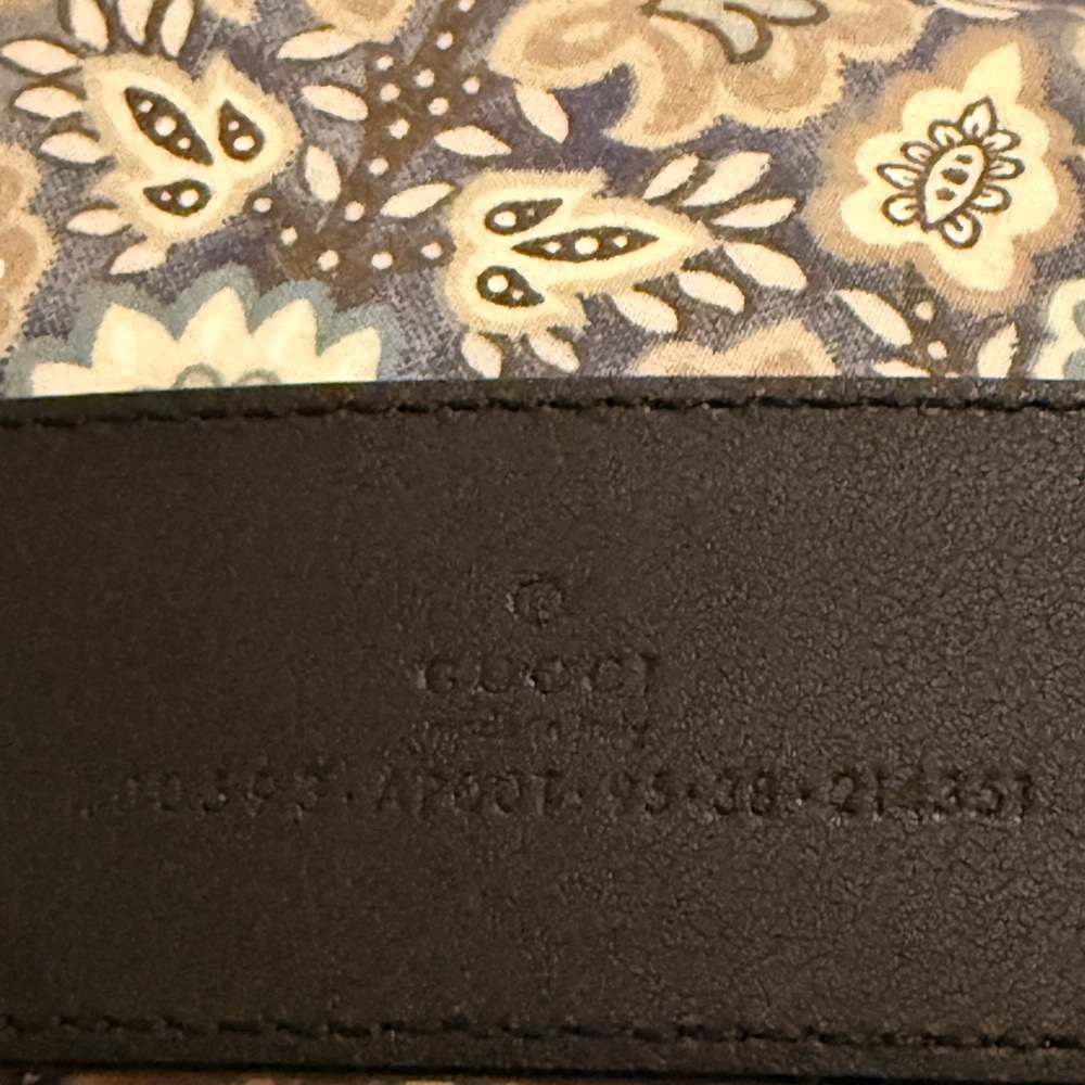 Authentic Gucci Marmont Wide Black leather Belt with Gold GG Buckle - Size 95 - Picture 2 of 8
